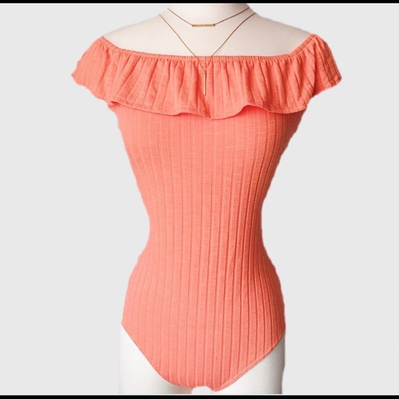 Candie’s medium off shoulder bodysuit - Picture 2 of 8